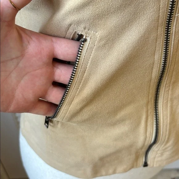 Miss Me Beige Sleeveless fringe vest size small - Picture 4 of 9